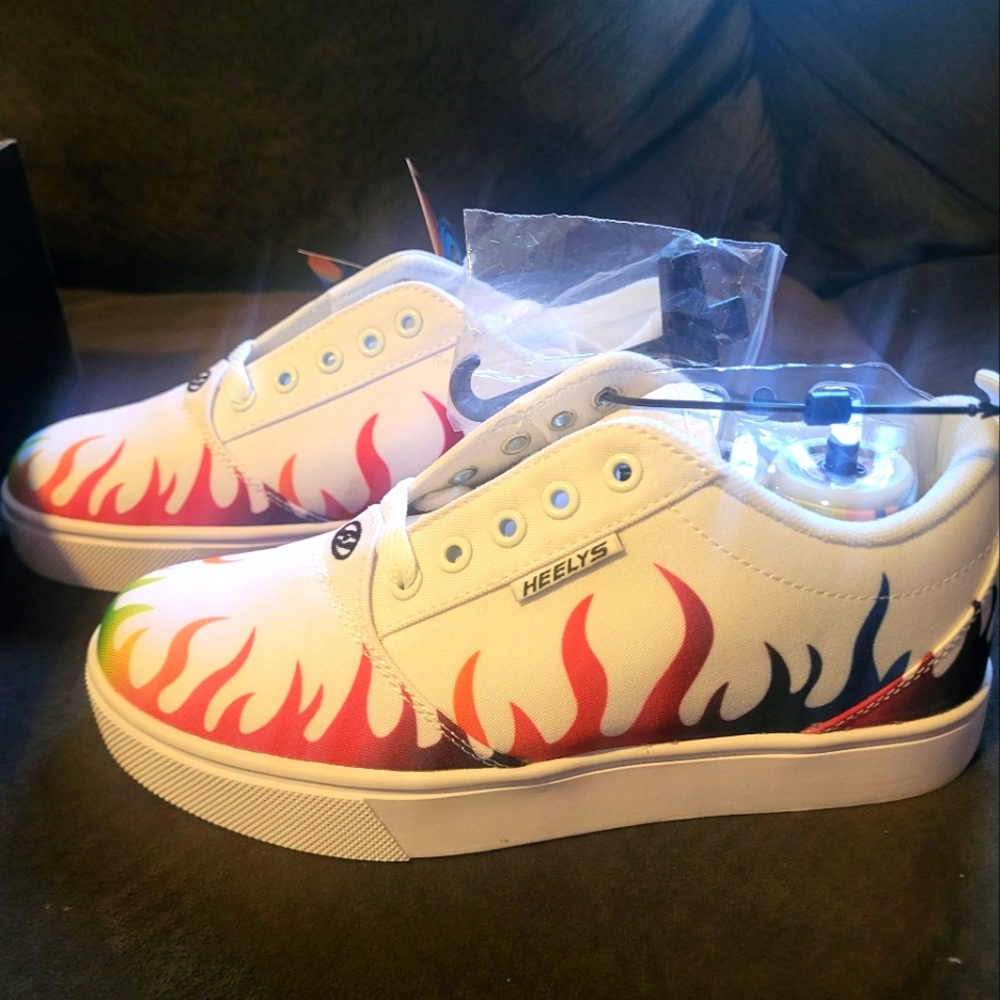 Never Worn Heelys White Pro 20 with Rainbow Flames